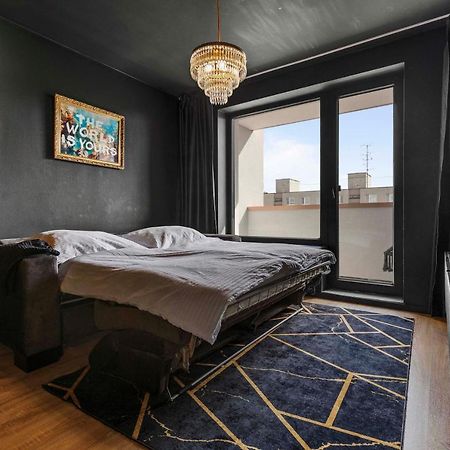 Lam Black - Ac - Balcony Apartment Bratislava Bagian luar foto